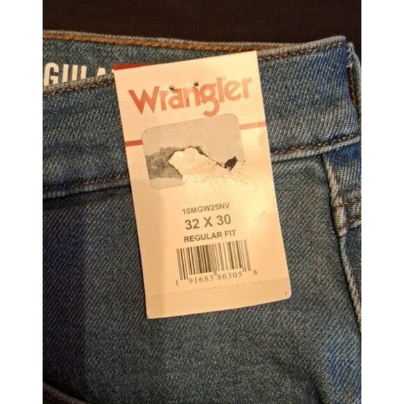 NWT Wrangler, Regular Fit Jeans, Medium Blue Wash Denim, Men’s 32 X 30 CLBP27 - Picture 9 of 11